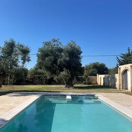 Masseria Conca D'oro בית כפרי *
