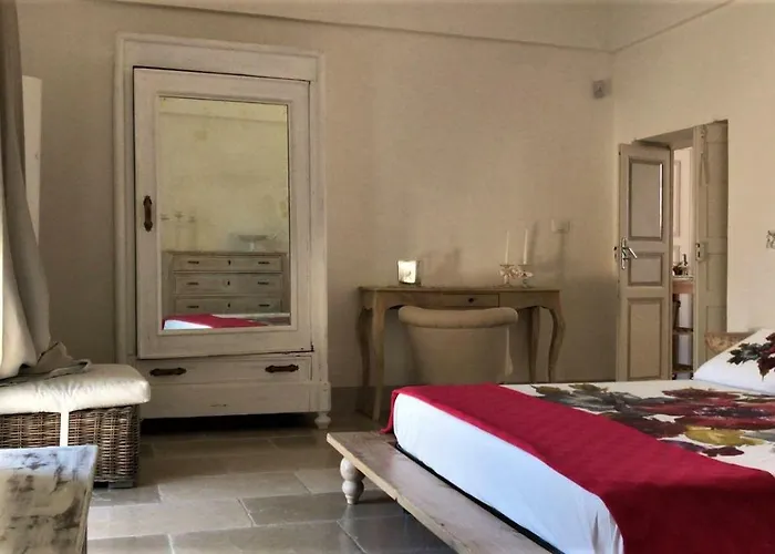 Masseria Conca D'oro * أوستوني